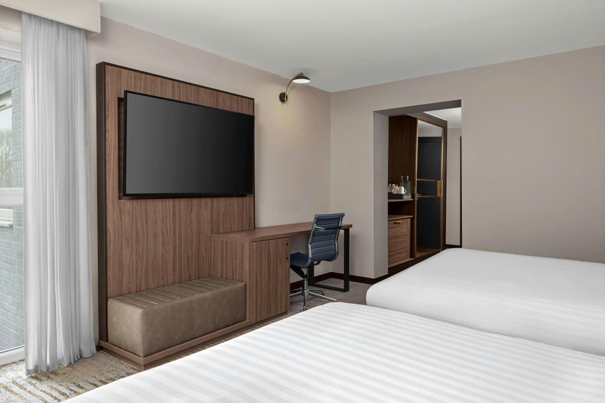 Delta Hotels By Marriott Colchester Exterior foto